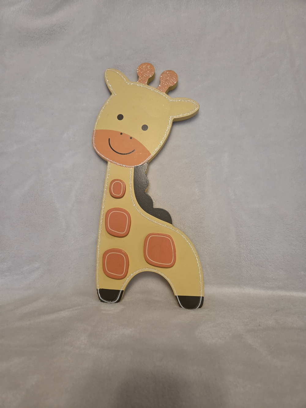 Cute Kids Wooden Giraffe Wall Decor